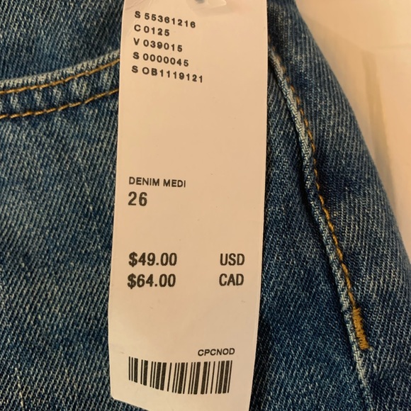 BDG Mom High rise Jean Short, NWT, Size 26 - Picture 2 of 5